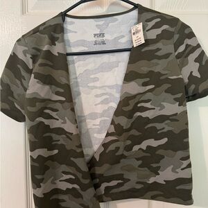VS Pink cross over/side tie v-neck camo colored crop top